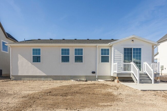 Building Photo - 2526 N 3670 W