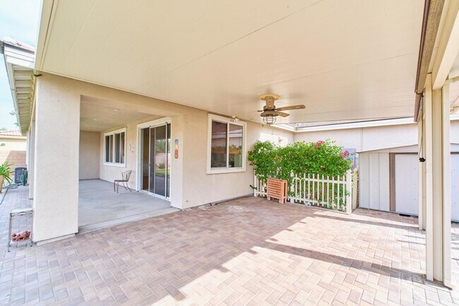 Building Photo - 82950 Vincent Dr