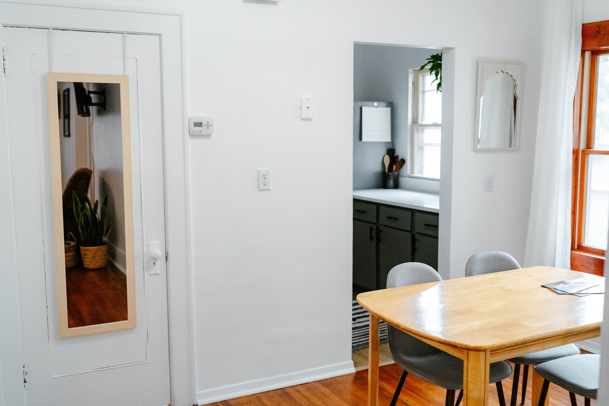 Building Photo - 711 S Phillips Ave