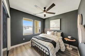 Building Photo - 131 N Un St