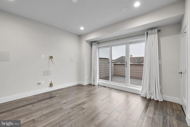 Building Photo - 147 Prairie Ln