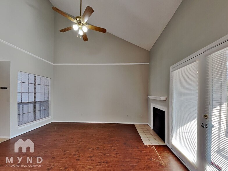 Building Photo - 9747 Whitehurst Dr