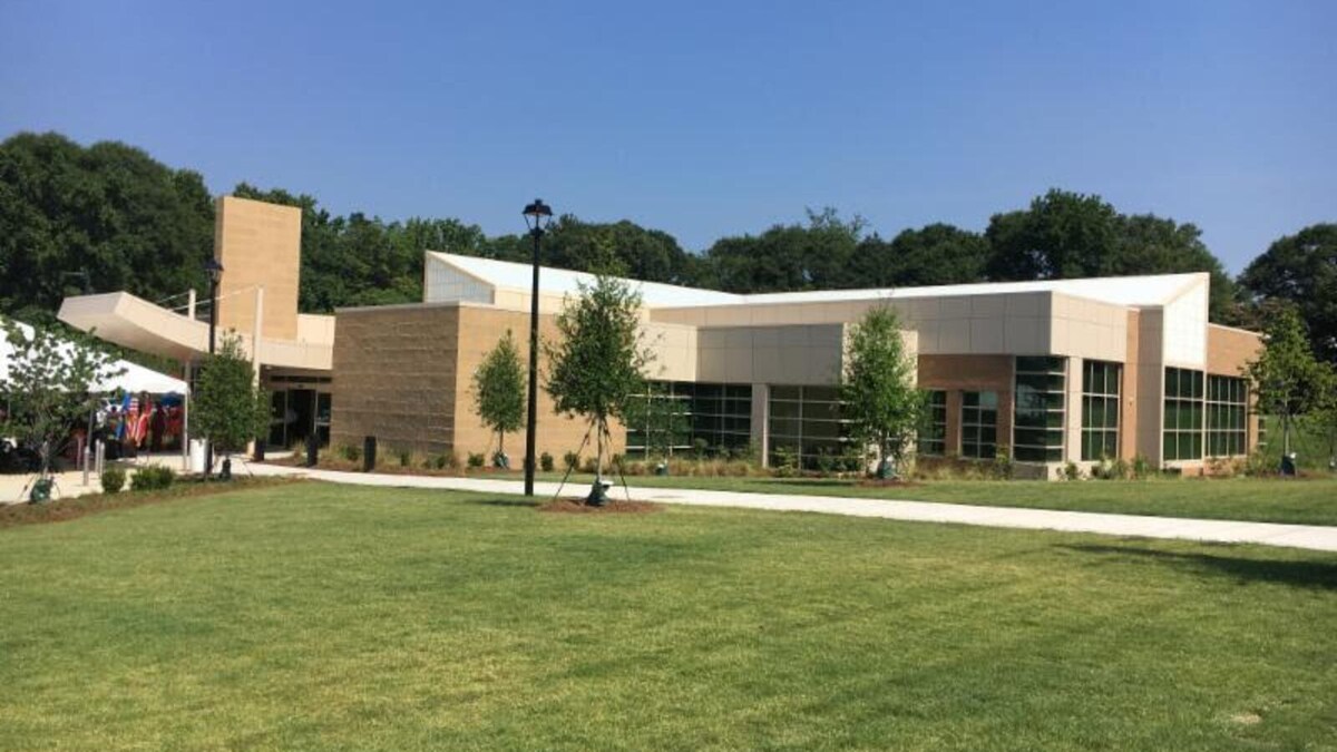 Building Photo - 375 Lincoln St SW