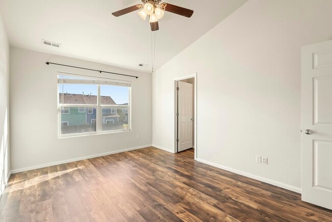 Building Photo - 2569 Shannara Grv