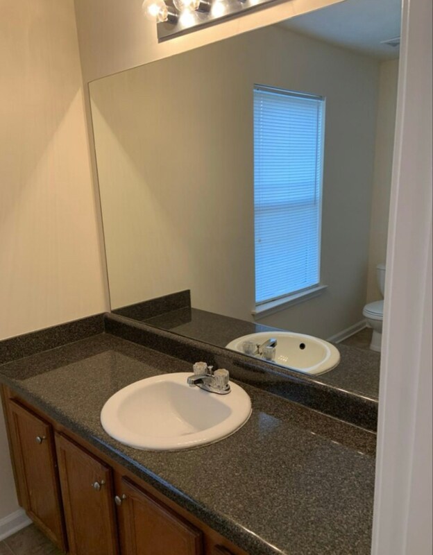 Building Photo - 4809 Tuong Yen Ct