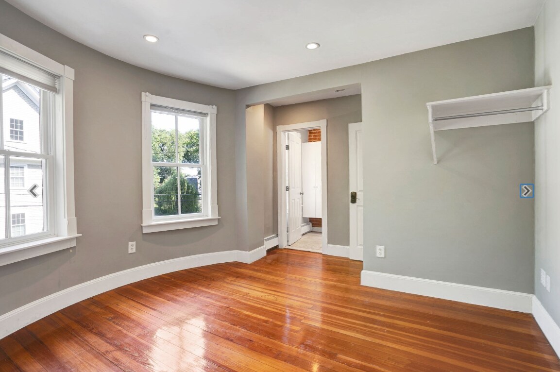 Building Photo - 151 Highland St