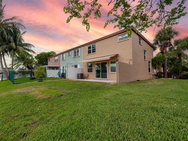 Building Photo - 15100 NW 7th Ct