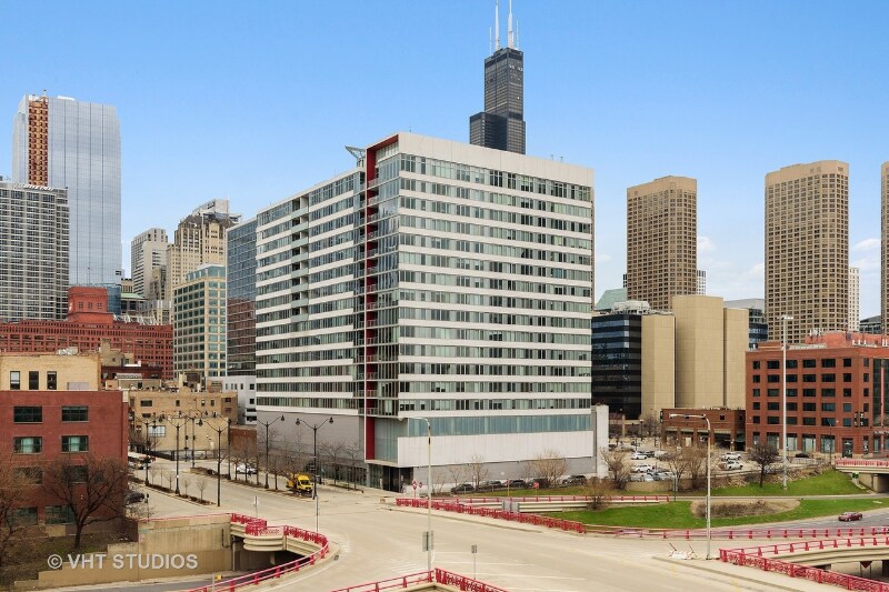 Building Photo - 720 W Randolph St