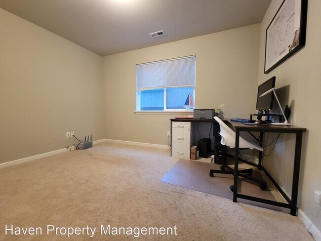 Building Photo - 4 br, 2.5 bath House - 5915 Alaska Ct