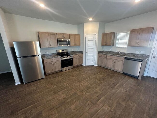 Building Photo - 2700 Towy Rd