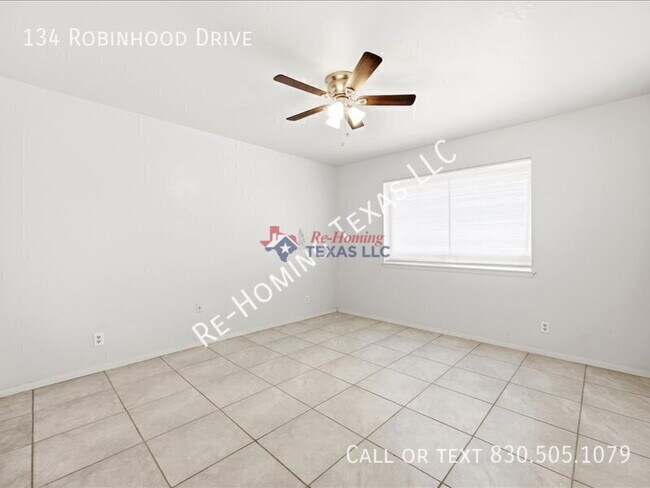 Building Photo - 134 Robinhood