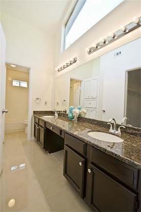 Building Photo - 2914 Waypark Dr