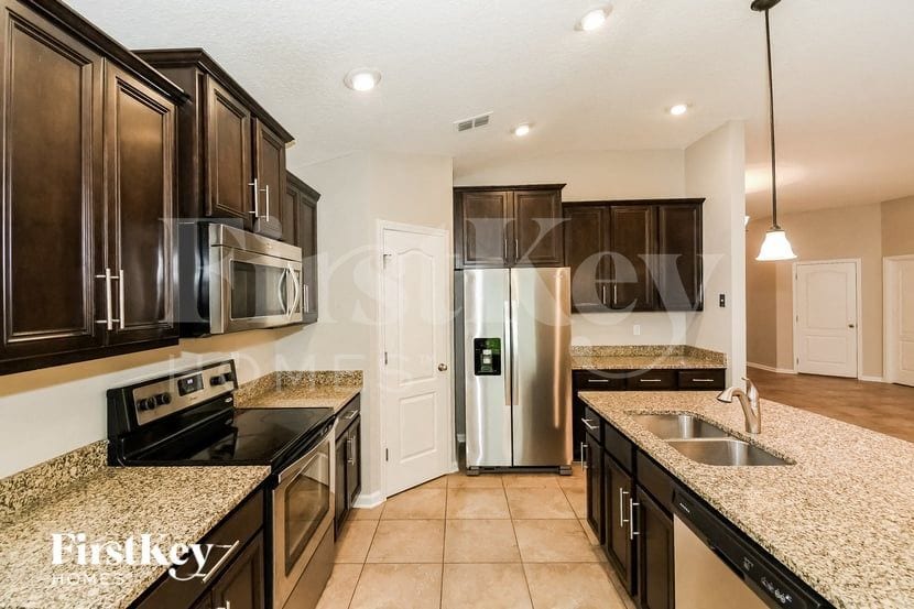 Building Photo - 193 Brentley Ln