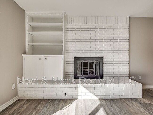 Building Photo - 5966 E 36th St