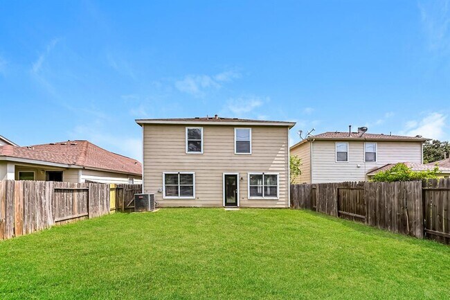 Building Photo - 8134 Old Maple Ln