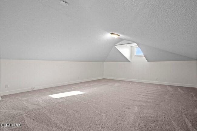 Building Photo - 11025 Bullseye St