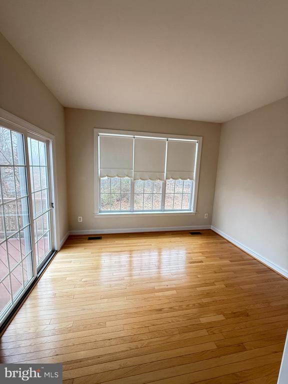 Building Photo - 3680 Chippendale Cir