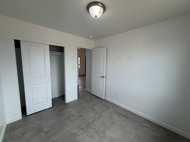 Building Photo - BRAND NEW 3 BEDROOM HOME!