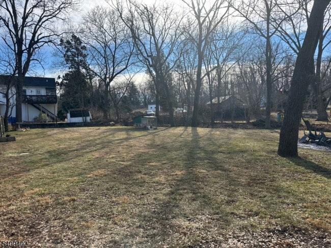 Building Photo - 336 Greenwich St