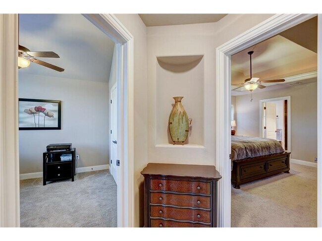 Building Photo - 4 Bedrooms/3Car/Storm Shelter-In Edmond Schools-Community Pool