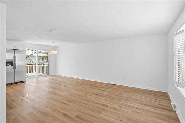 Building Photo - 23 Benefit St