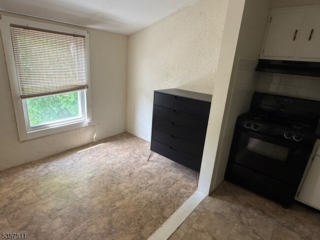 Building Photo - 36 Malvern Pl