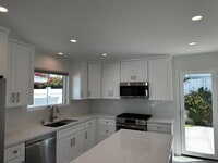 Building Photo - Live the Coastal Lifestyle in Cardiff