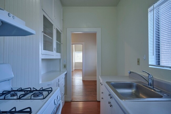 Floorplan - 2620 Hillegass Ave.