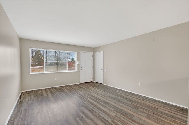 Building Photo - Updated 3-Bedroom Home with Fenced Yard in Florissant