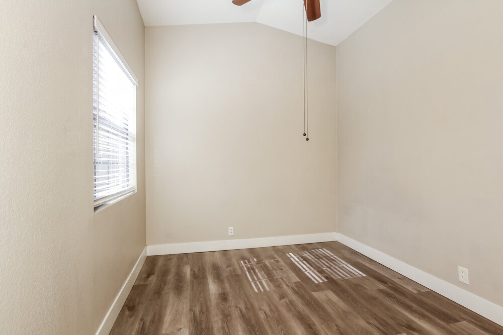 Building Photo - 3814 W Marconi Ave