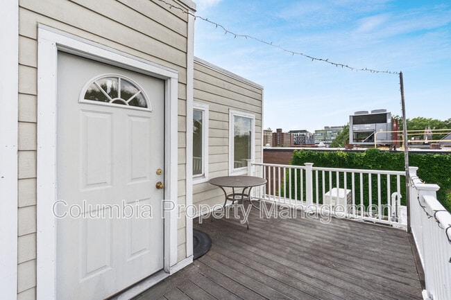 Building Photo - 1426 5th St NW