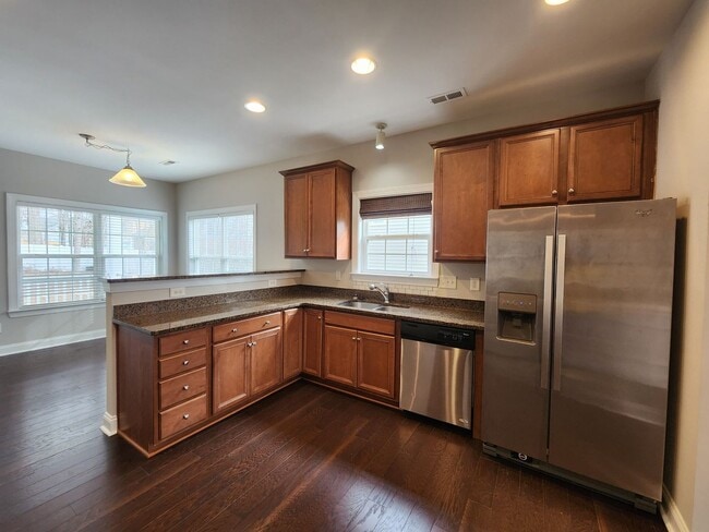 Building Photo - Charleston Style Home In Matthews