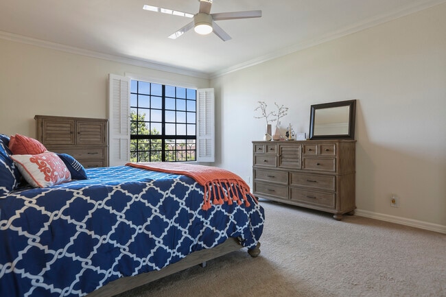 Bedroom... other view - 1457 Reeves St