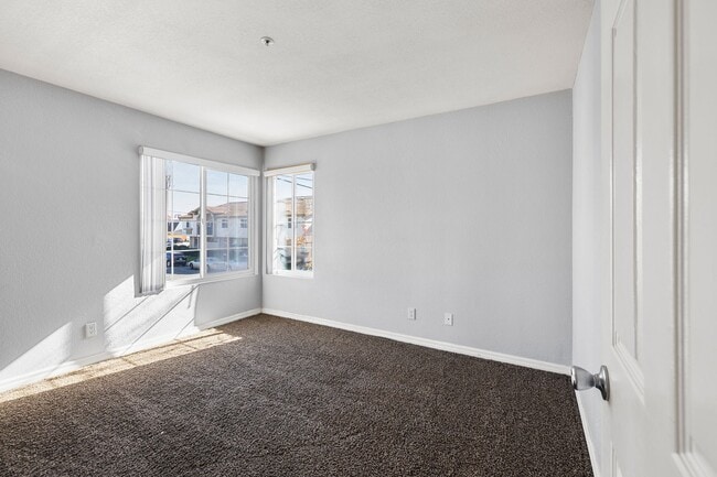 Building Photo - 1202 Donax Ave