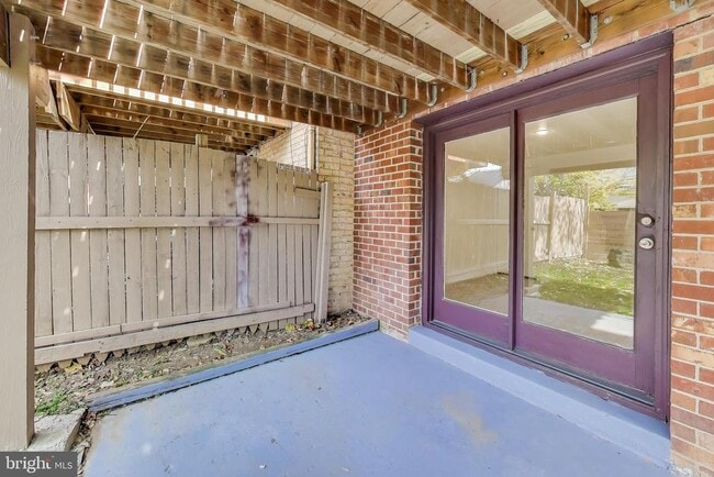 Building Photo - 16 Orchard Dr