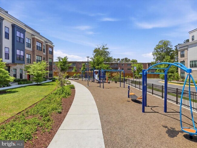 Building Photo - 7356 Blade Dr