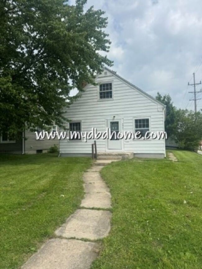 Building Photo - 2925 Chestnut St
