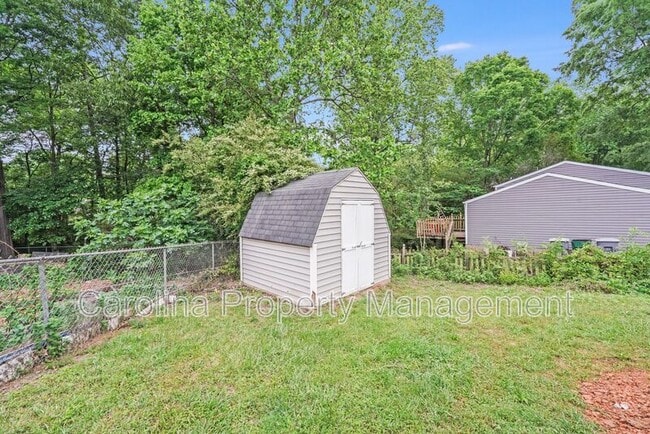 Building Photo - 5001 Forest Mountain Ct