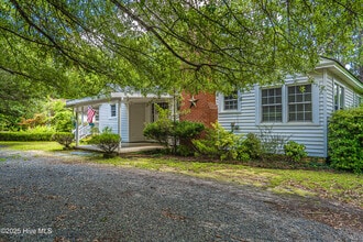 Building Photo - 503 Carolina St