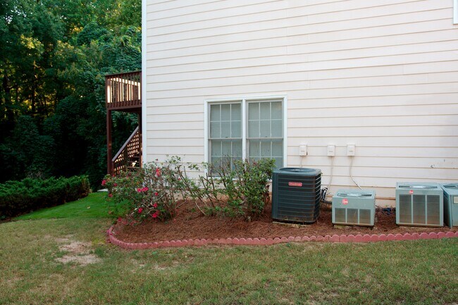 Building Photo - 2927 Arbor Creek Ln