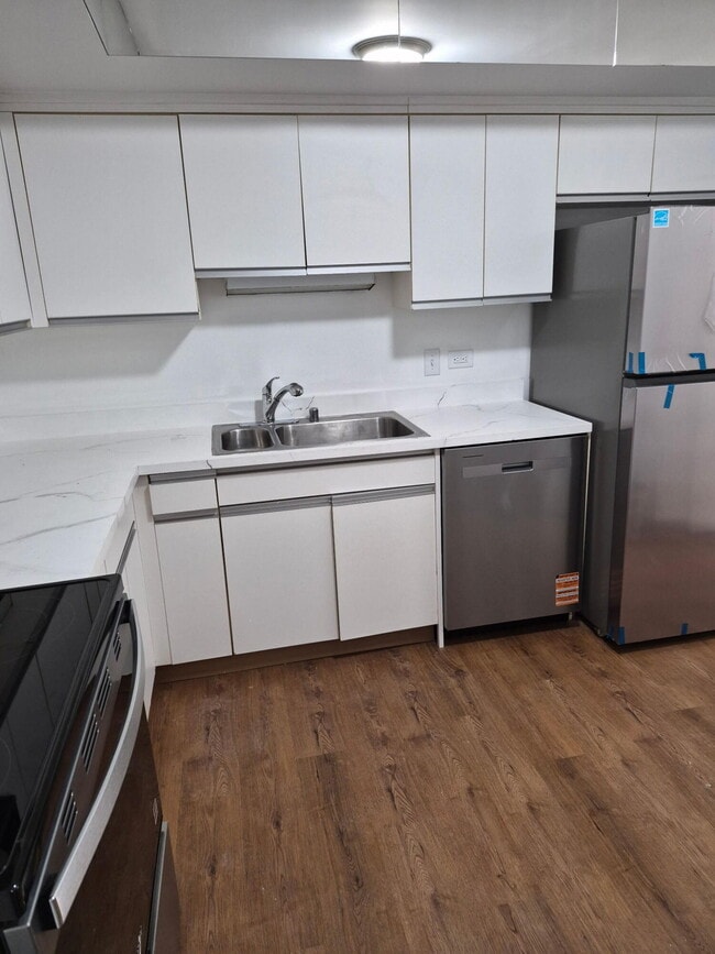 Building Photo - 5000 Civic Center Dr