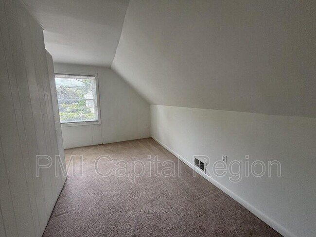 Building Photo - 5830 Vandegrift Ave