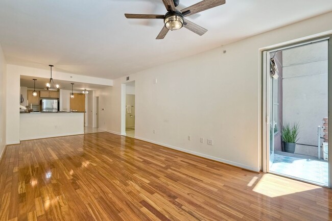 Building Photo - 1150 J St