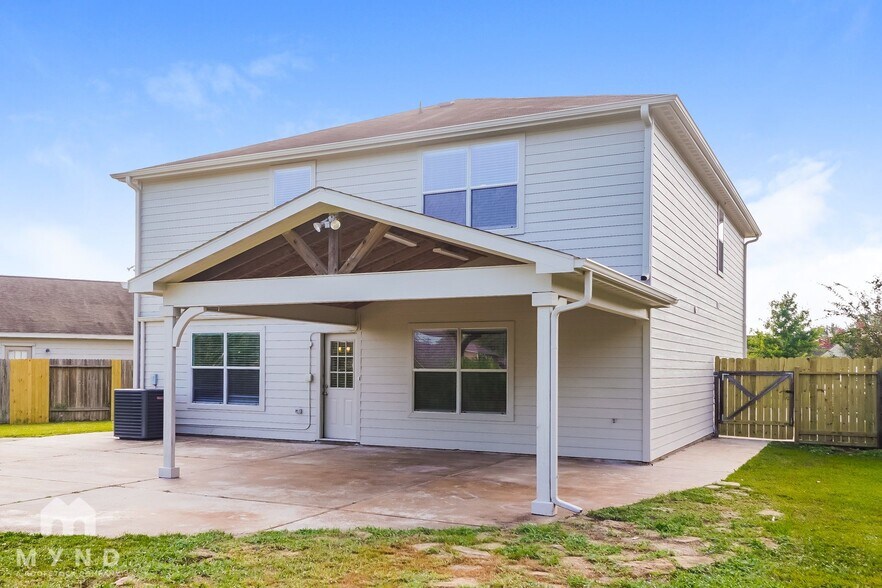 Building Photo - 28846 Llano River Loop