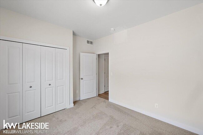 Building Photo - 34450 Maple Ln Dr