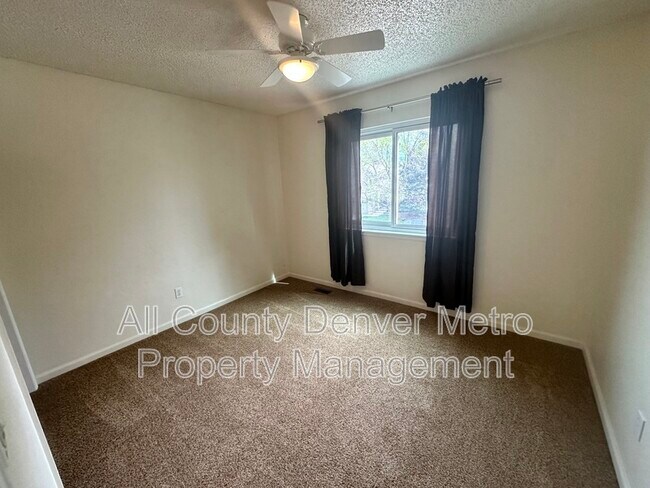 Building Photo - 1427 McIntosh Ave