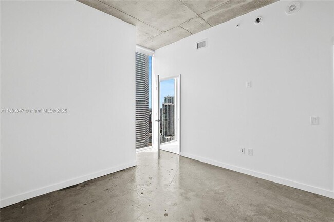 Building Photo - 151 SE 1st St