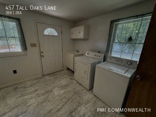 Building Photo - 457 Tall Oaks Ln