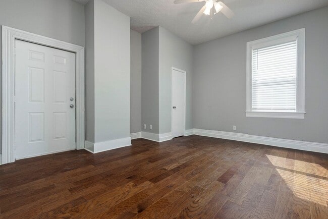 Building Photo - 1203 S Preston St