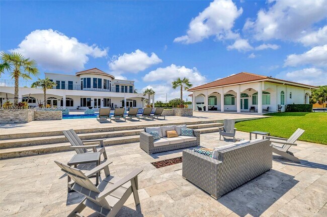 Building Photo - 4610 SW 178th Ave